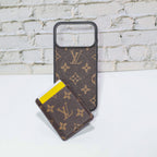 Lv Magsafe Phone Case With Magnet Card Holder For Iphone 17 Series